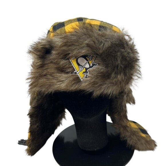 Pittsburgh Penguins Hockey Fights Cancer Trapper Hat Cap Faux Fur SGA 2023 Plaid - Picture 2 of 11